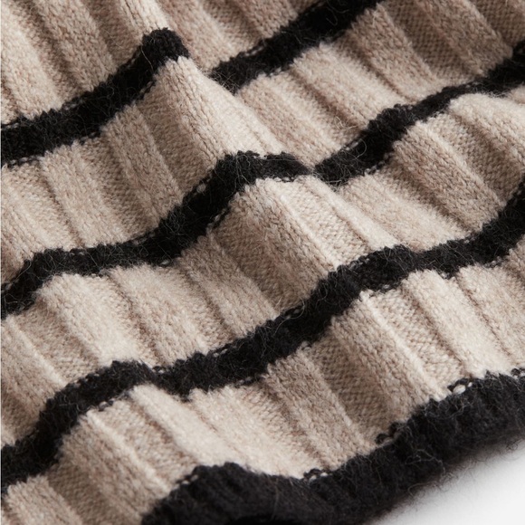 H&M Rib Knit Striped Sweater - Picture 6 of 6